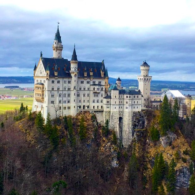 Castelo Neuschwanstein, bate-volta a partir de Munique. O Castelo que inspirou o castelo da Cinderela, de Walt Disney!