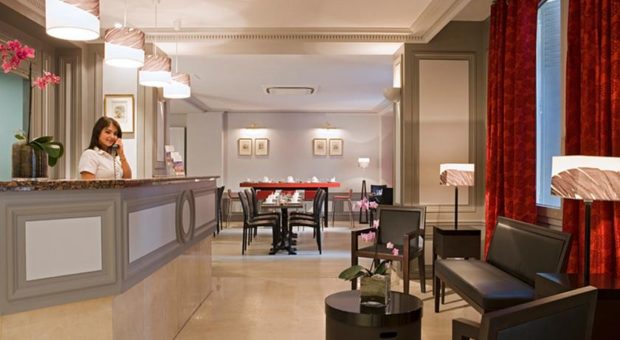 Hotel em Paris com ótimo custo benefíciol, localizado no Marais, melhor bairro de Paris, ao lado da Place des Vosges