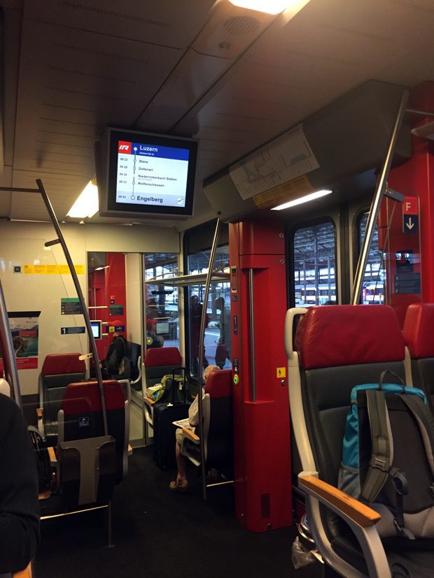 Trem 1a classe da Suiça Swiss Travel Pass