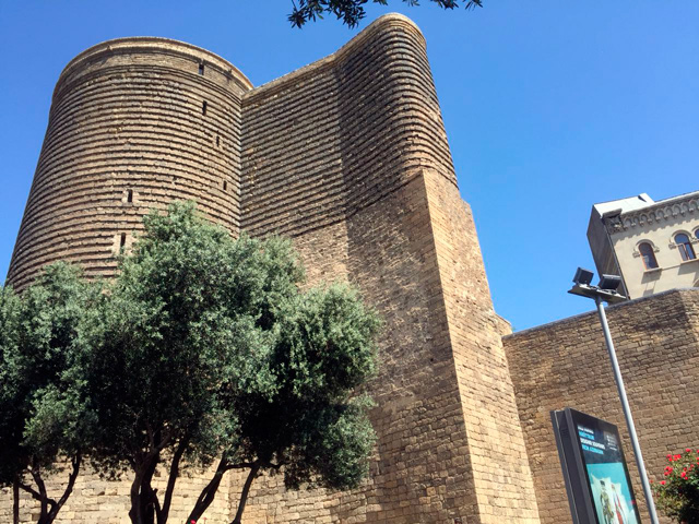 O que fazer em Baku, Azerbaijão: Maiden Tower