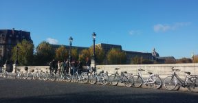 Passeio de bicicleta pelo centro histórico de Paris
