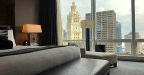 vista do quarto do Trump Tower hotel em Chicago