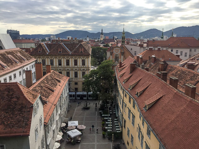 O que fazer em Graz. Vista do alto do castelo de Graz, Áustria